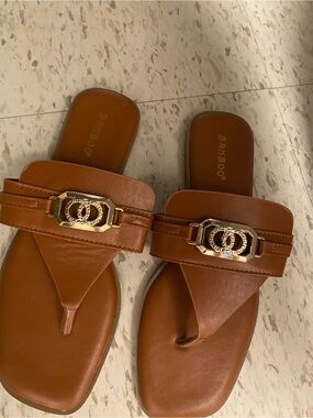 BAMBOO Cognac Brown Thong Slide Sandals with Gold Accent